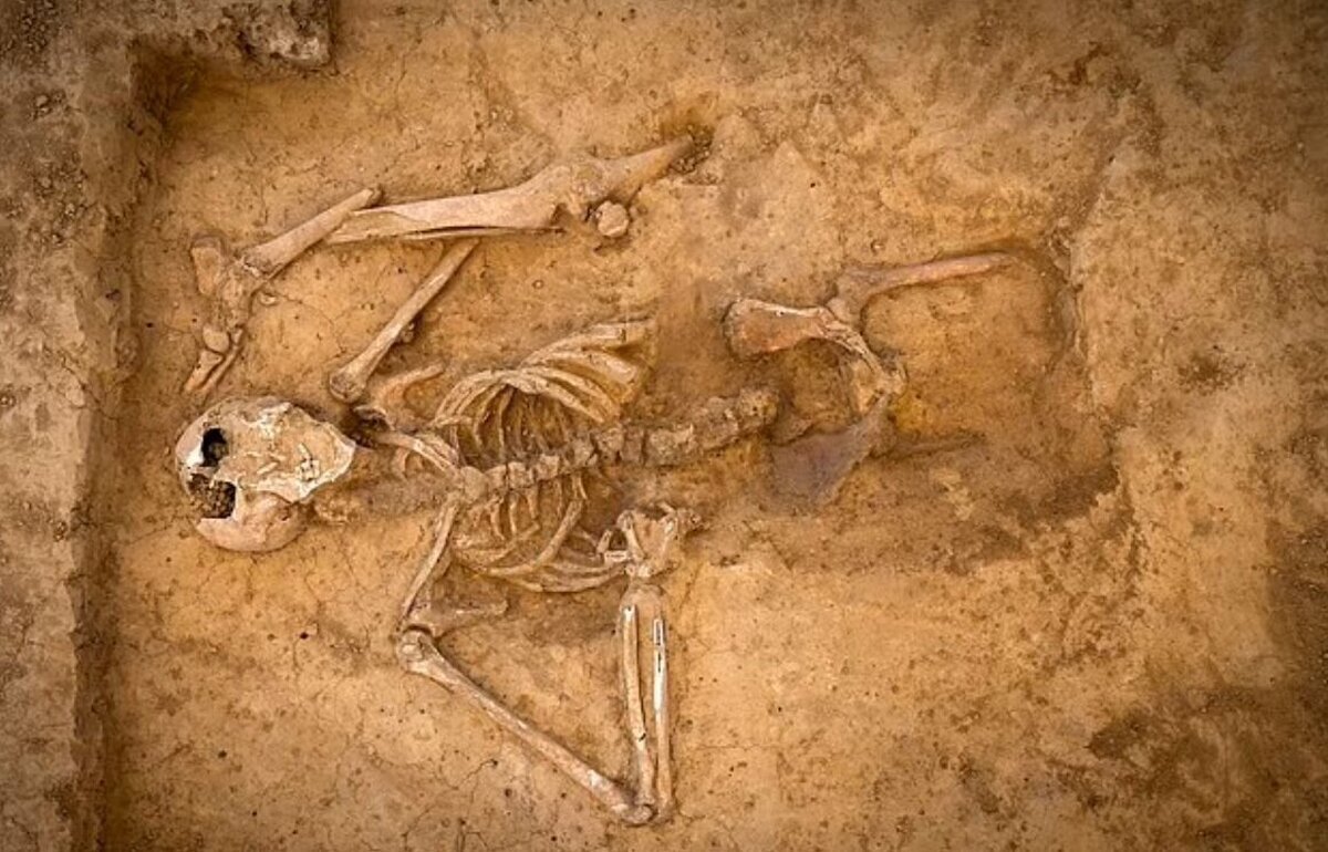 زن قاتل با اسکلت همسرش زندگی میکرد! زن قاتل با اسکلت همسرش زندگی میکرد!