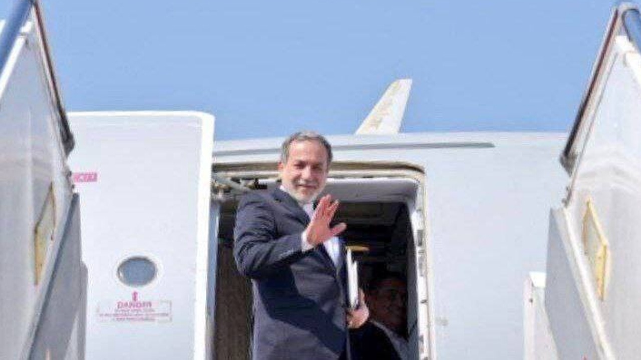 عراقچی راهی عمان شد عراقچی راهی عمان شد