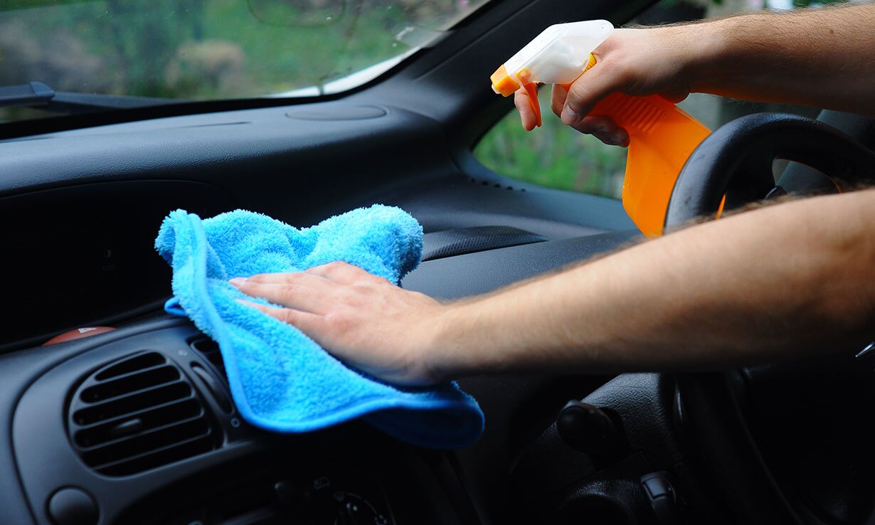 بهترین روش برای تمیز کردن داشبورد خودرو چیست؟ بهترین روش برای تمیز کردن داشبورد خودرو چیست؟