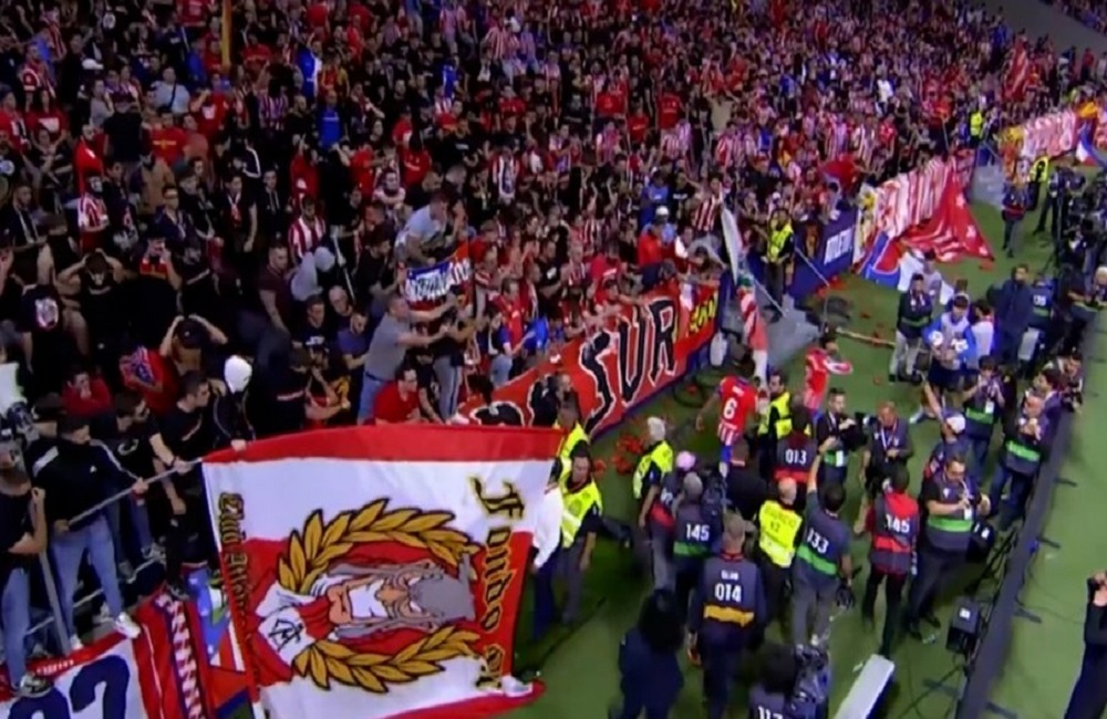 از سکوی های مادرید تا غزه از سکوی های مادرید تا غزه