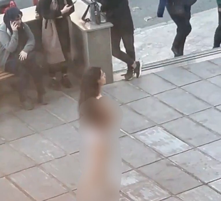 عکس| ماجرای برهنه شدن دانشجوی دختر در دانشگاه آزاد علوموتحقیقات چیست؟ عکس| ماجرای برهنه شدن دانشجوی دختر در دانشگاه آزاد علوموتحقیقات چیست؟