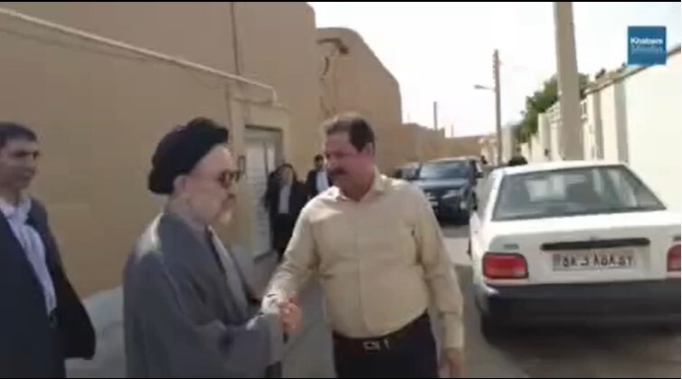 ببینید| ویدیویی دیگر از سفر سیدمحمد خاتمی به یزد بعد از ۱۵ سال محدودیت ببینید| ویدیویی دیگر از سفر سیدمحمد خاتمی به یزد بعد از ۱۵ سال محدودیت