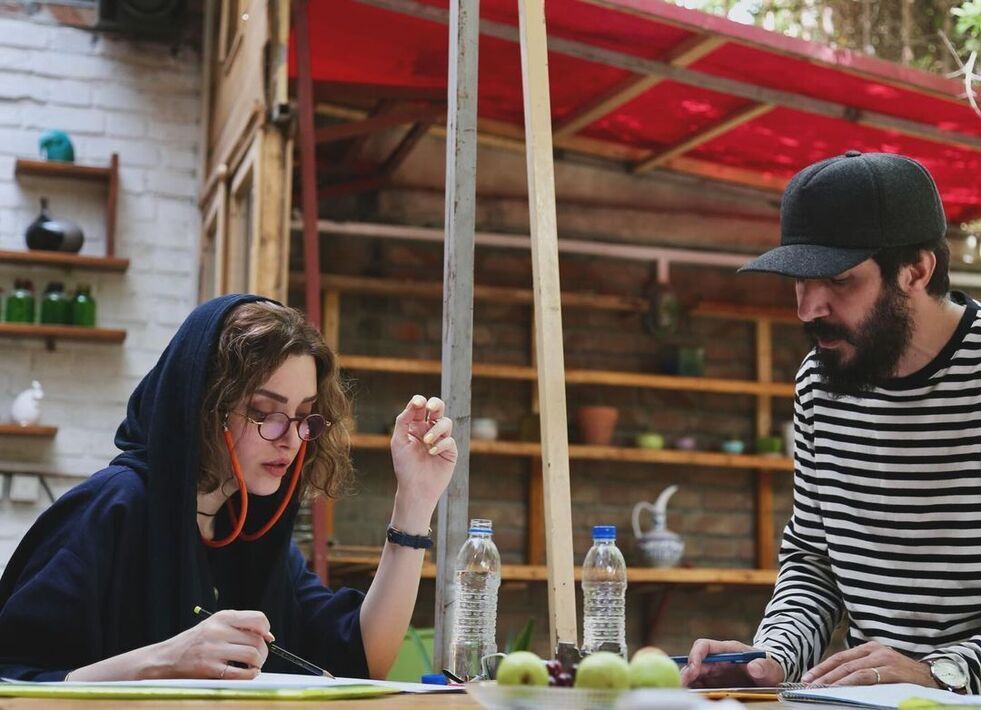 این تصاویر از بهنوش طباطبایی در تمرین تئاتر وایرال شد این تصاویر از بهنوش طباطبایی در تمرین تئاتر وایرال شد