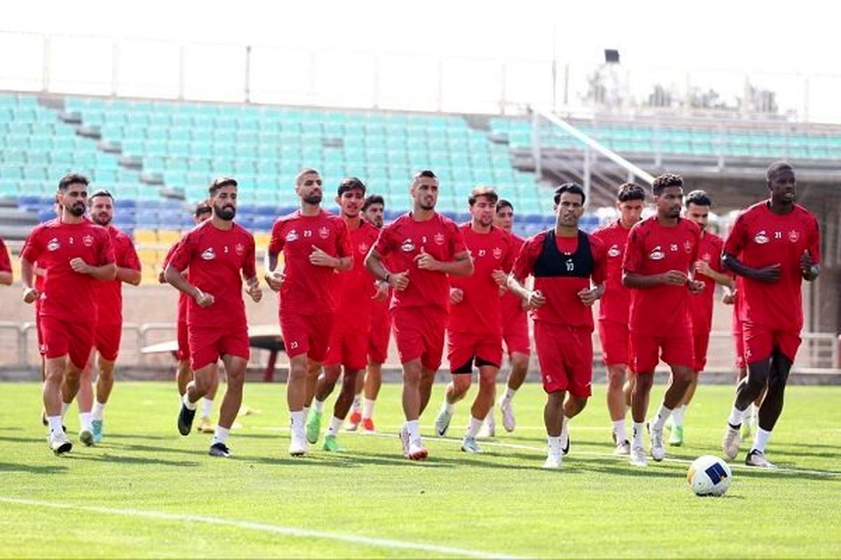 حضور یک بلاگر خارجی در اردوی پرسپولیس حضور یک بلاگر خارجی در اردوی پرسپولیس