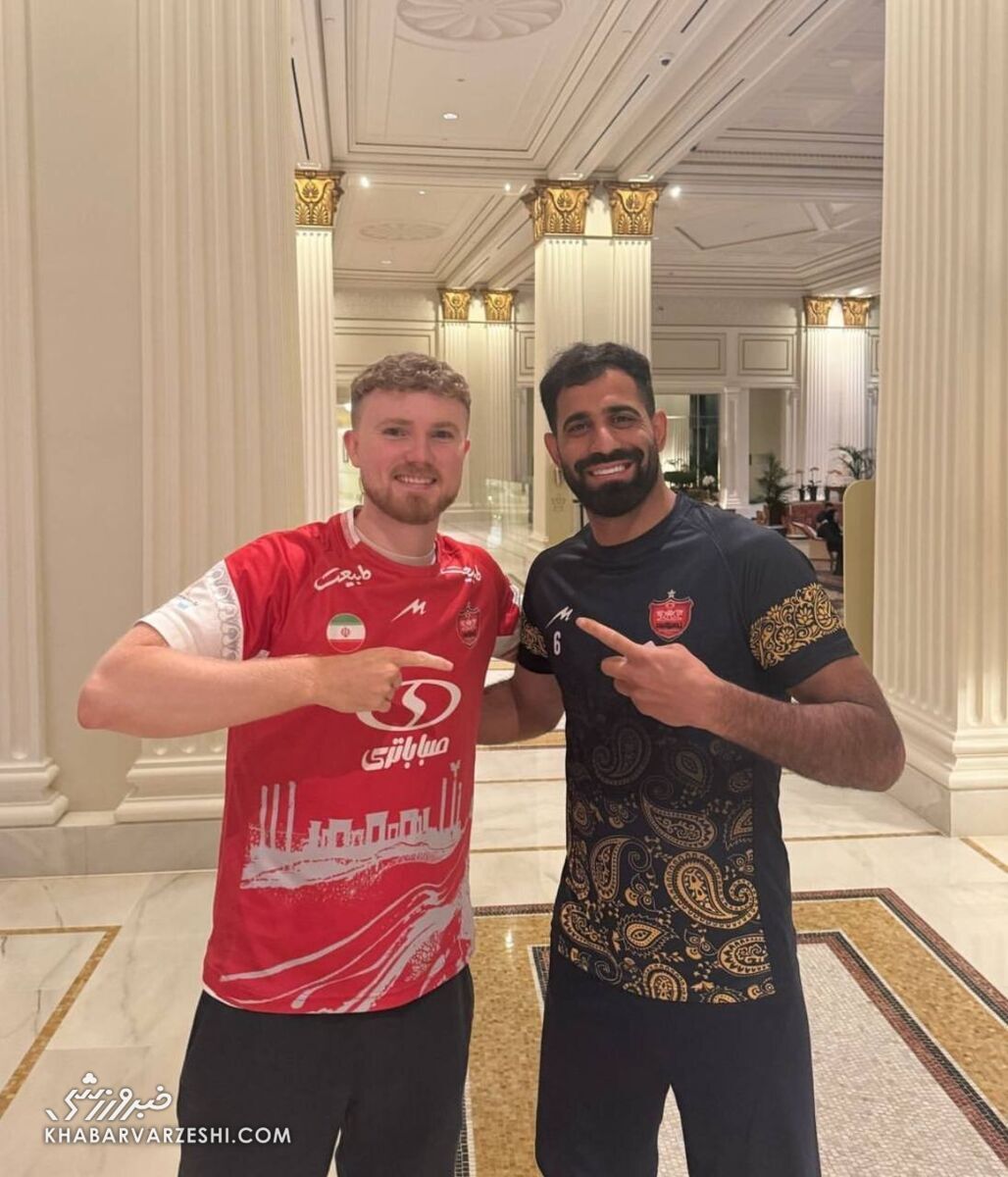 حضور یک بلاگر خارجی در اردوی پرسپولیس حضور یک بلاگر خارجی در اردوی پرسپولیس