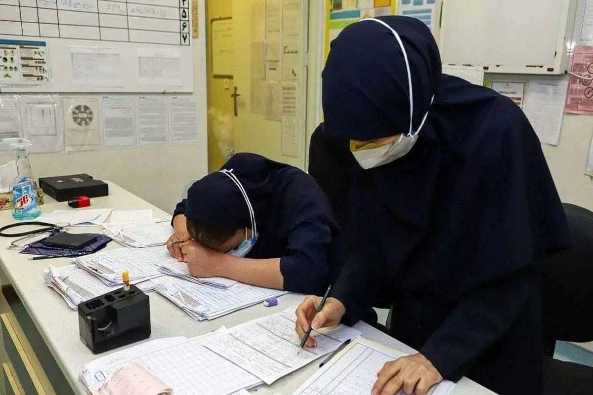 اضافه کار پرستاران ساعتی ۸۰ هزار تومان شد اضافه کار پرستاران ساعتی ۸۰ هزار تومان شد