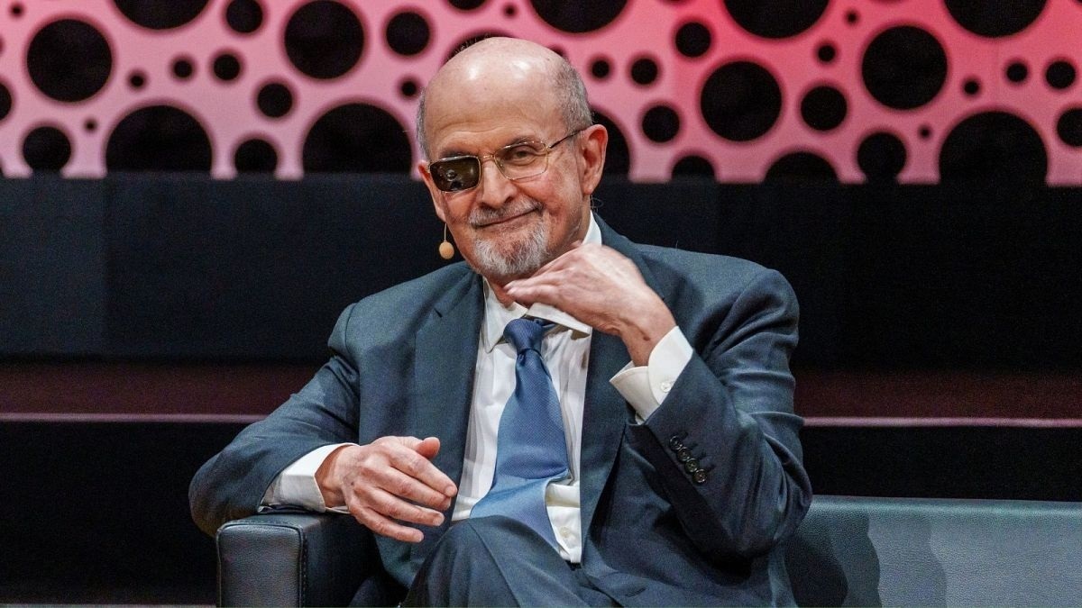 ممنوعیت کتاب «آیات شیطانی» سلمان رشدی لغو شد ممنوعیت کتاب «آیات شیطانی» سلمان رشدی لغو شد