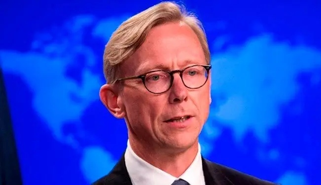 برایان هوک کیست؟ |