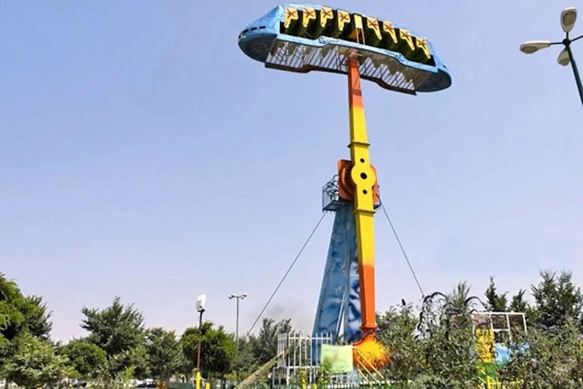 ببینید| گرفتارشدن ۱۲ دانش آموز در شهربازی اهواز ببینید| گرفتارشدن ۱۲ دانش آموز در شهربازی اهواز