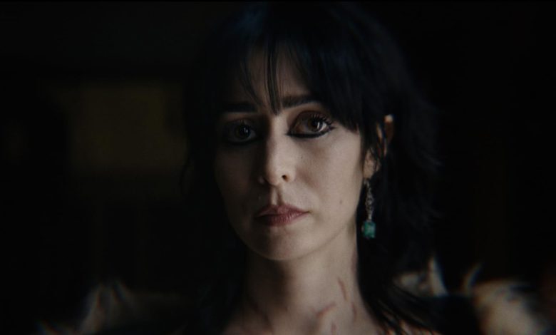 نگاهی به سریال پنگوئن که موفقیت دنیای بتمن را تکرار کرد| قابی از یک ضد قهرمان تک اُفتاده نگاهی به سریال پنگوئن که موفقیت دنیای بتمن را تکرار کرد| قابی از یک ضد قهرمان تک اُفتاده