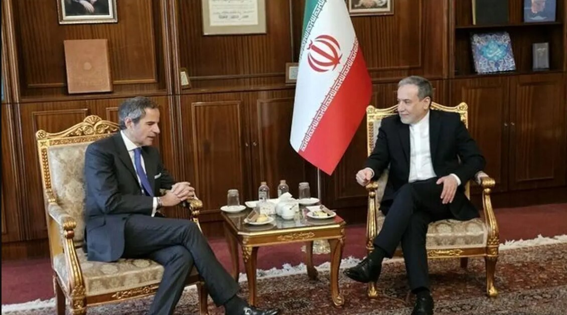 عراقچی بعد از دیدار با گروسی: آماده مذاکره هستیم| به همکاری کامل خود با آژانس ادامه میدهیم عراقچی بعد از دیدار با گروسی: آماده مذاکره هستیم| به همکاری کامل خود با آژانس ادامه میدهیم