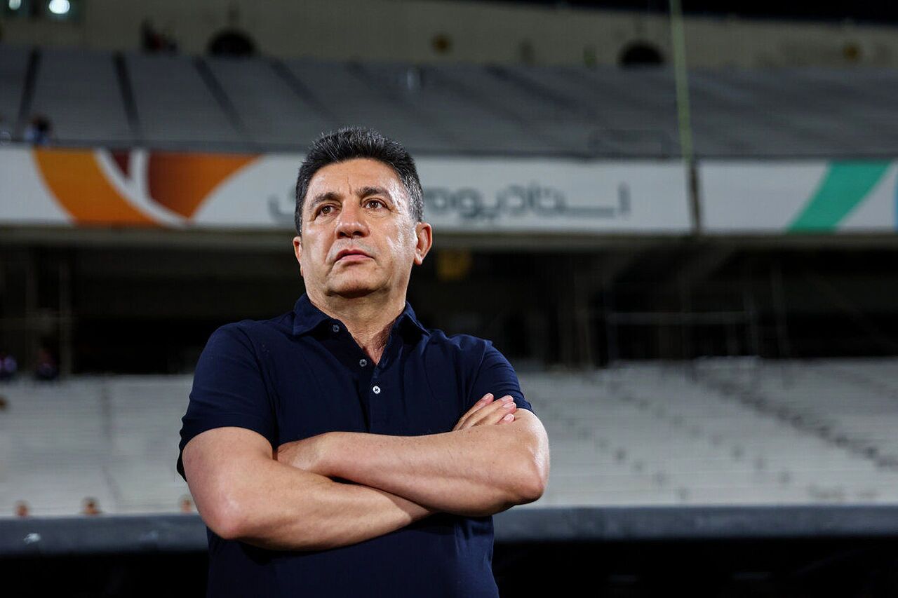 سورپرایز سردار آزمون برای امیر قلعهنویی در هواپیما سورپرایز سردار آزمون برای امیر قلعهنویی در هواپیما