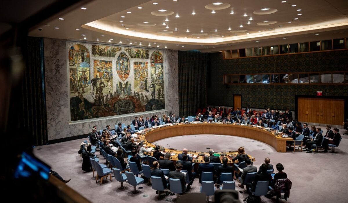 خروجی نشست شورای امنیت درباره حمله اسرائیل به ایران چه بود؟ | آمریکا و انگلیس: ایران پاسخ ندهد | نگرانی چین و روسیه از حملات اسرائیل خروجی نشست شورای امنیت درباره حمله اسرائیل به ایران چه بود؟ | آمریکا و انگلیس: ایران پاسخ ندهد | نگرانی چین و روسیه از حملات اسرائیل