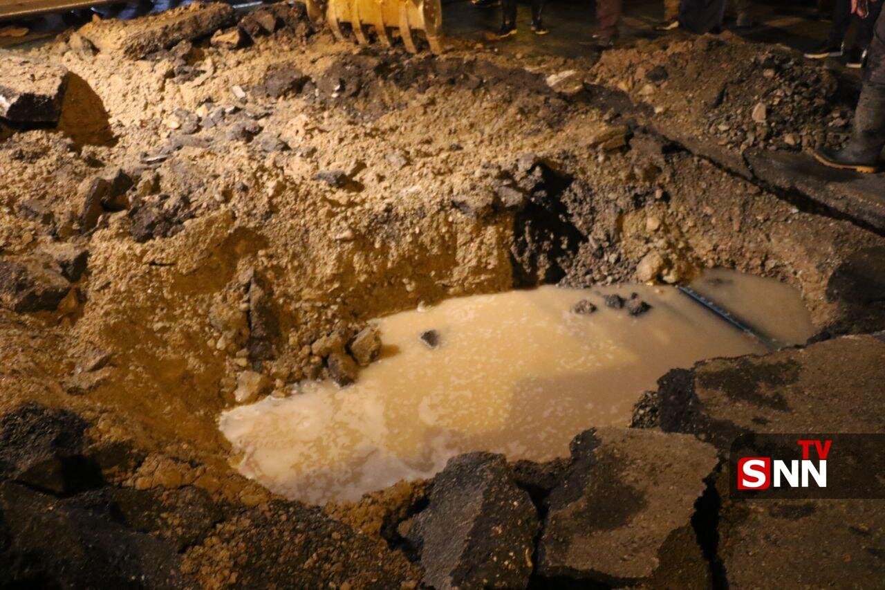 فرونشست زمین در اتوبان باکری تهران