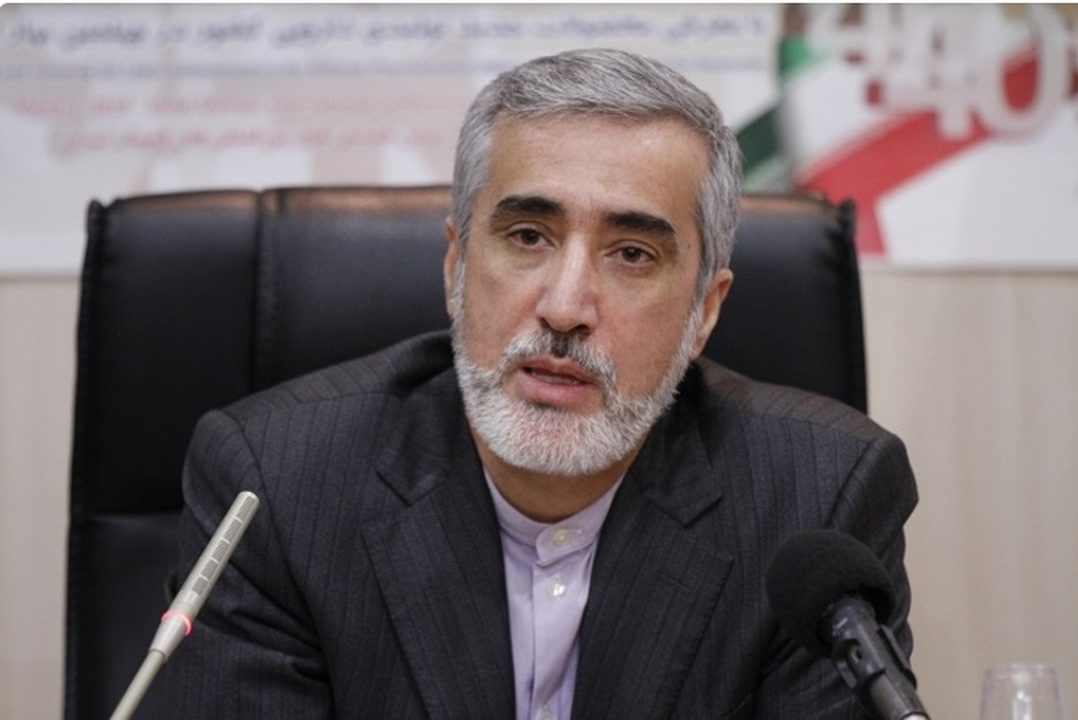 ببینید| عذرخواهی رئیس سازمان غذا و دارو در برنامه تلویزیونی