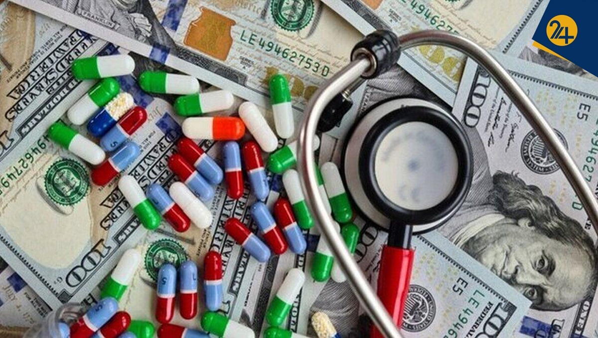 مدیر روابط عمومی انجمن داروسازان ایران: تغییری در نرخ ارز دارو نخواهیم داشت | عضو هئیت مدیره سندیکای داروهای انسانی میگوید: معلوم نیست سال آینده ارز۴۲۰۰ داشته باشیم یا خیر! مدیر روابط عمومی انجمن داروسازان ایران: تغییری در نرخ ارز دارو نخواهیم داشت | عضو هئیت مدیره سندیکای داروهای انسانی میگوید: معلوم نیست سال آینده ارز۴۲۰۰ داشته باشیم یا خیر!