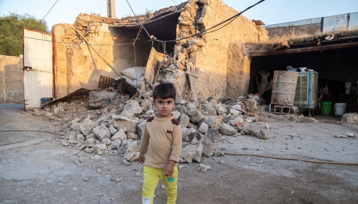 اولین عکس و فیلمها از خسارات زلزله امروز در خوزستان | نگرانی مردم در پی ۱۱ بار لرزش تا مقیاس ۵.۶ ریشتر اولین عکس و فیلمها از خسارات زلزله امروز در خوزستان | نگرانی مردم در پی ۱۱ بار لرزش تا مقیاس ۵.۶ ریشتر