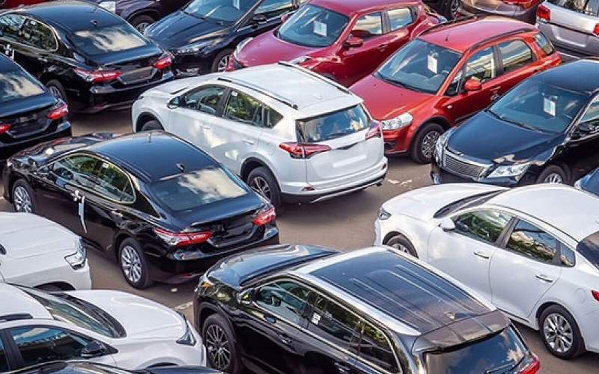 مهلت ثبتنام خودروهای وارداتی تا ۲۰ آذر تمدید شد مهلت ثبتنام خودروهای وارداتی تا ۲۰ آذر تمدید شد