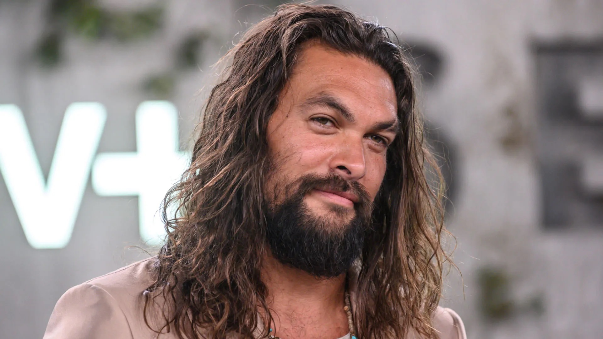 ببینید| علاقه جالب بازیگر سریال تاج و تخت به ورزش ایرانی! ببینید| علاقه جالب بازیگر سریال تاج و تخت به ورزش ایرانی!