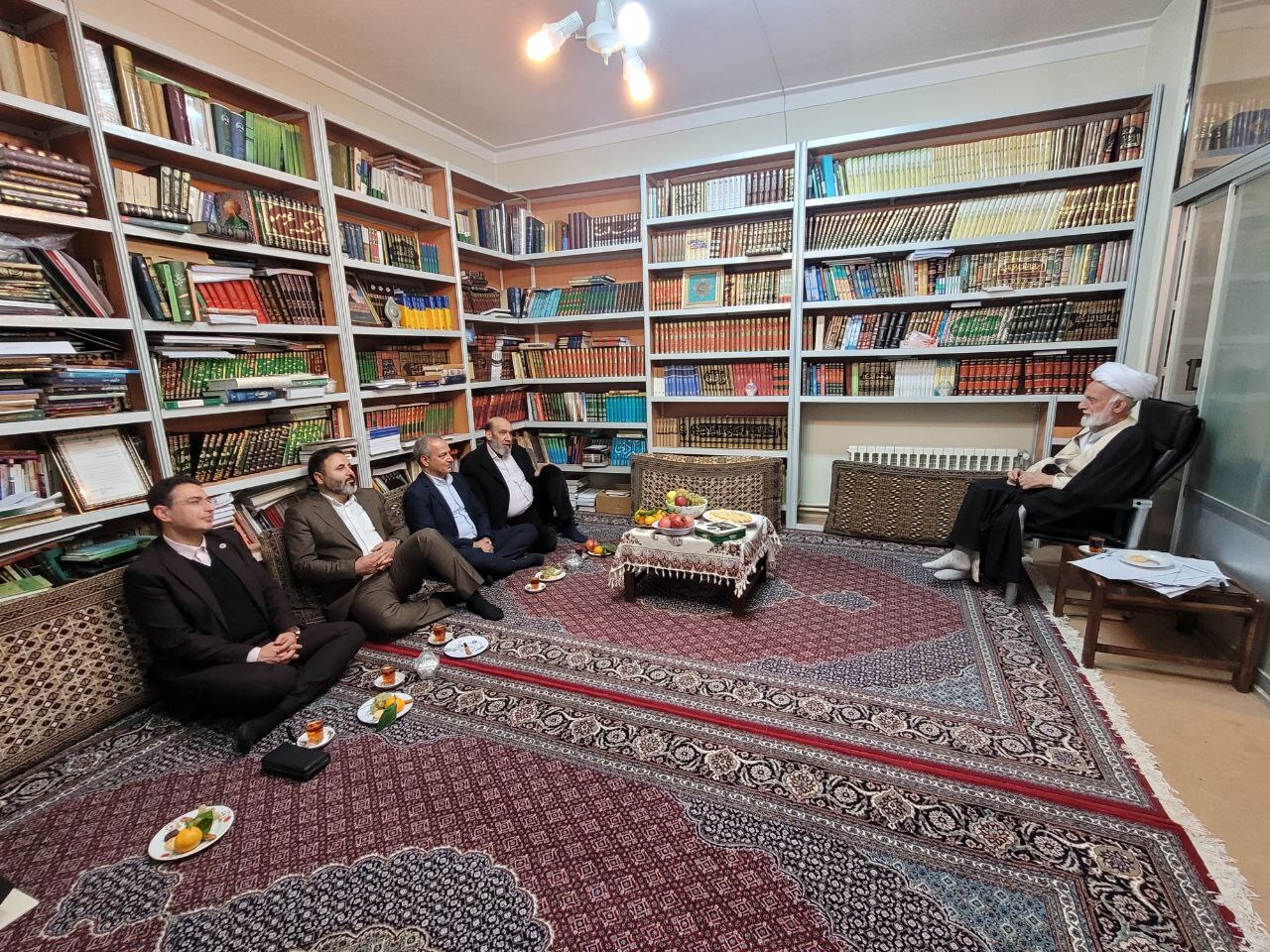 افزایش تولید هیچ ارتباطی به حوزه وکالت ندارد / قانون تسهیل باید از مسیر قانونی خود اصلاح شود افزایش تولید هیچ ارتباطی به حوزه وکالت ندارد / قانون تسهیل باید از مسیر قانونی خود اصلاح شود