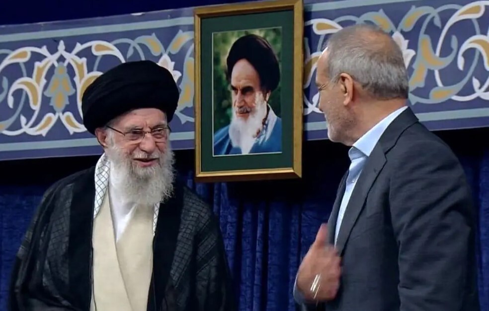 قانون عفاف و حجاب ابلاغ میشود یا نمیشود؟ | ماجرای گفتوگوی پزشکیان با رهبری درباره قانون حجاب چیست؟ قانون عفاف و حجاب ابلاغ میشود یا نمیشود؟ | ماجرای گفتوگوی پزشکیان با رهبری درباره قانون حجاب چیست؟