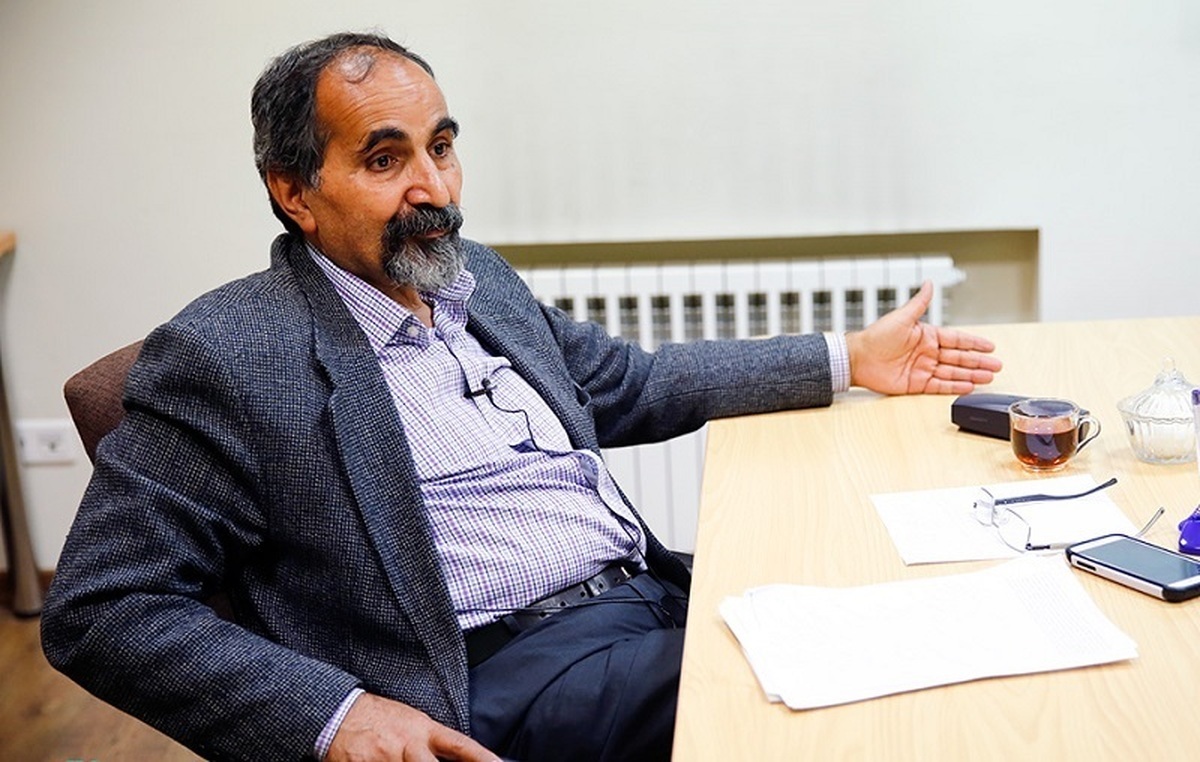 نیاز به یک بازی سیاسی برای گفتوگو و مذاکره داریم| ما راهی به جز صلح با جهان نداریم نیاز به یک بازی سیاسی برای گفتوگو و مذاکره داریم| ما راهی به جز صلح با جهان نداریم