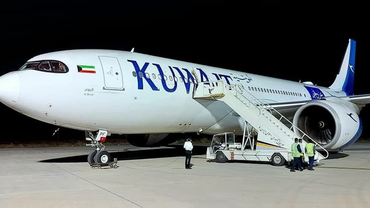 فرود اضطراری هواپیمای کویتی در فرودگاه بین المللی زاهدان فرود اضطراری هواپیمای کویتی در فرودگاه بین المللی زاهدان
