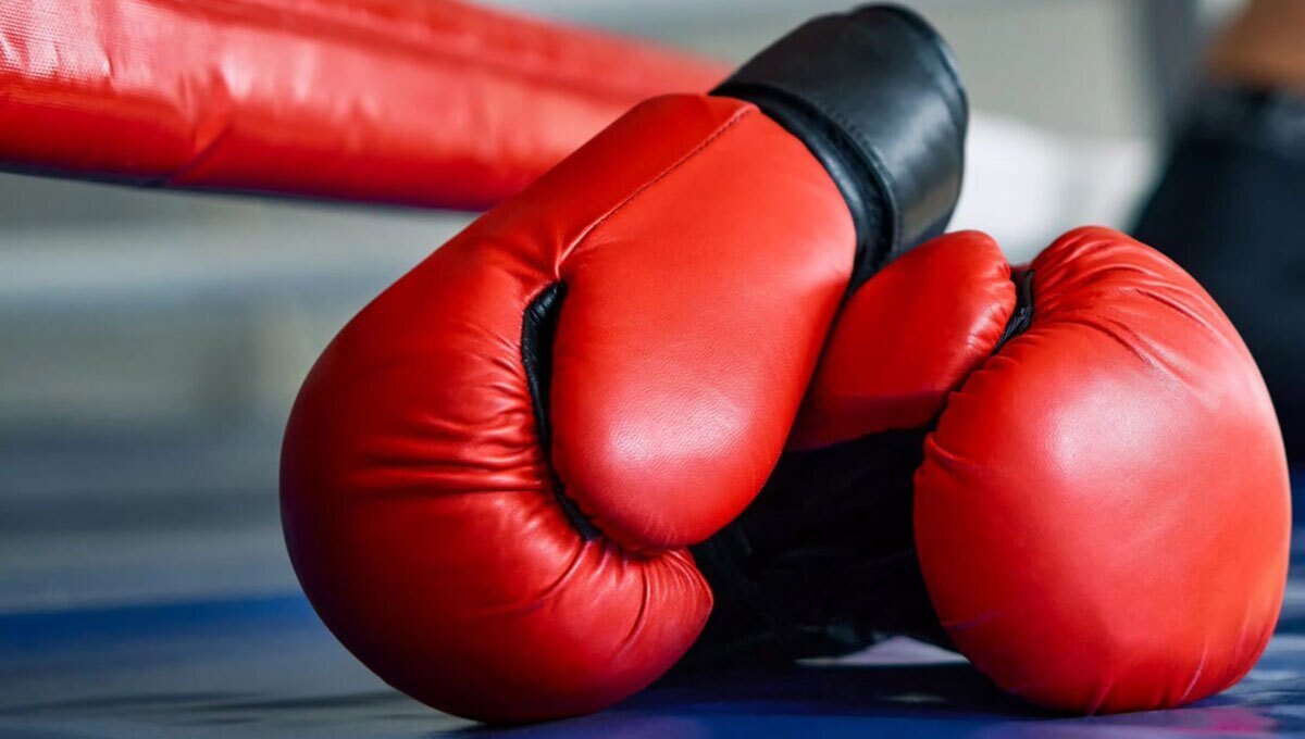  ببینید| بوکسور نیجریه‌ای پس از مبارزه جان خود را از دست داد! (۱۸+)