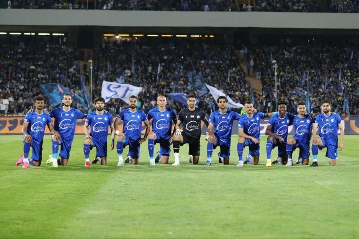 پوستر متفاوت استقلال برای دیدار مقابل تراکتور