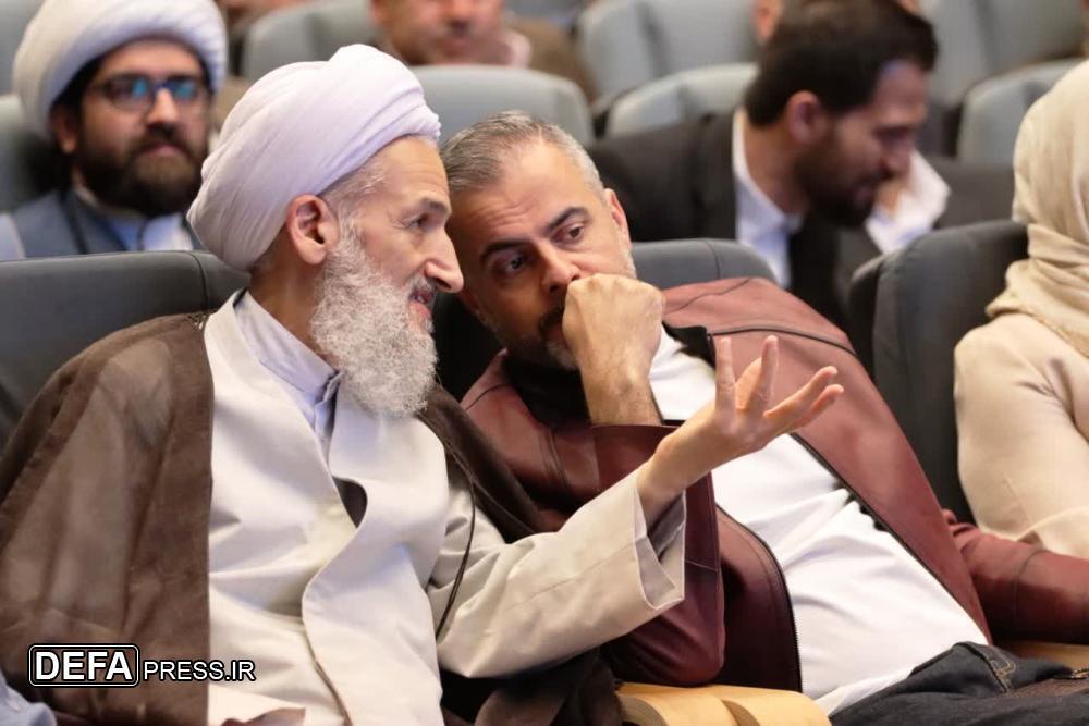 همسر و پسر عارف در نشست معاون پزشکیان با فعالان اقتصادی مازندران +عکس