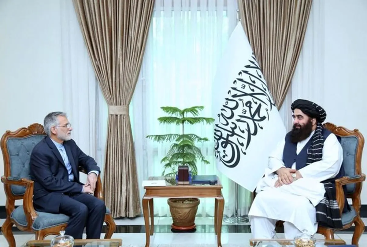 رایزنی با طالبان برای حقابه هیرمند و بازگشت مهاجران