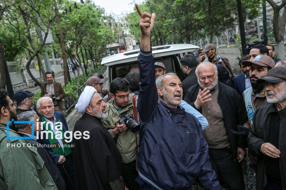 فریاد‌های حمید نوری در تشییع قاضی حسینعلی نیری +تصاویر