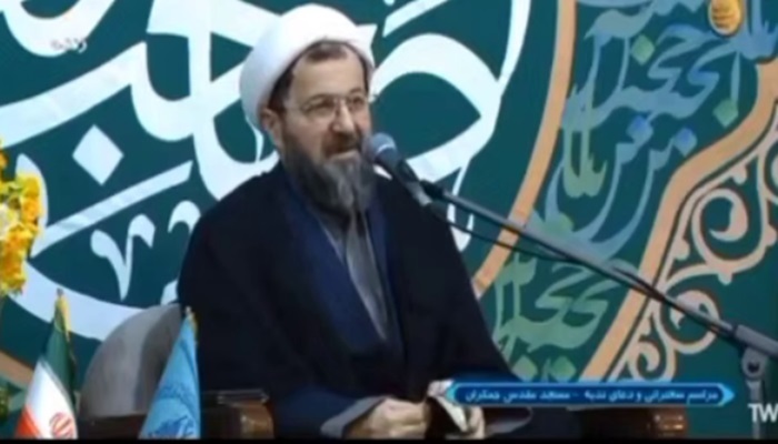 قطع برنامه زنده به خاطر اعتراض یک نفر به حرف‌های روحانی حاضر