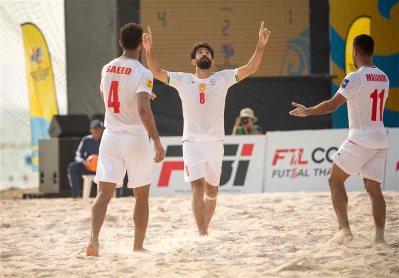 سرمربی تیم ملی فوتبال ساحلی: ما حتی به ابزار اولیه هم دسترسی نداریم! سرمربی تیم ملی فوتبال ساحلی: ما حتی به ابزار اولیه هم دسترسی نداریم!