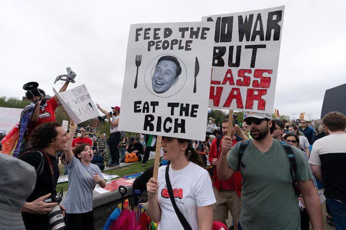 اعتراض آمریکایی ها علیه سیاست‌های ترامپ و ماسک +عکس