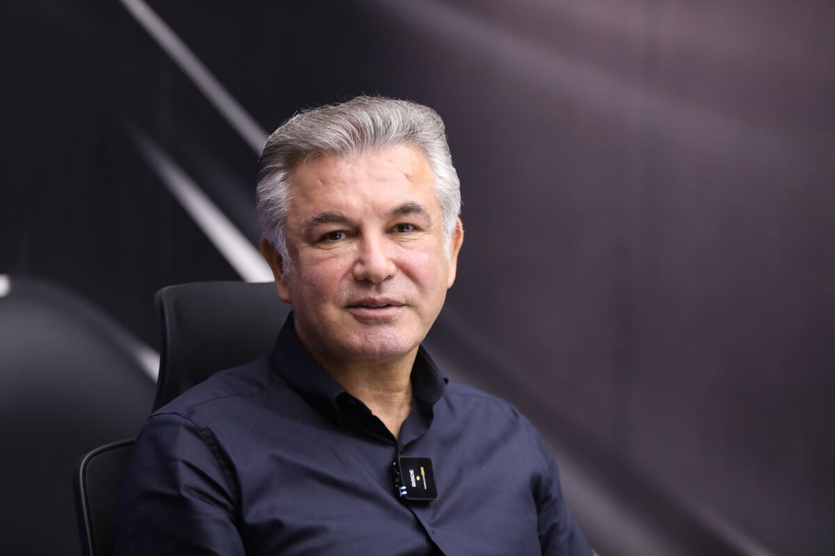 حمید استیلی: باشگاه‌هایی مثل پرسپولیس و استقلال قسمتی از قرارداد بازیکنان را به پیشکسوتان دهند