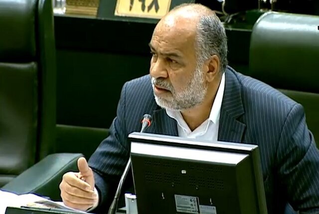 ببینید| نماینده مجلس: پاسخ ترامپ و نتانیاهو ساخت سلاح هسته‌ای است!