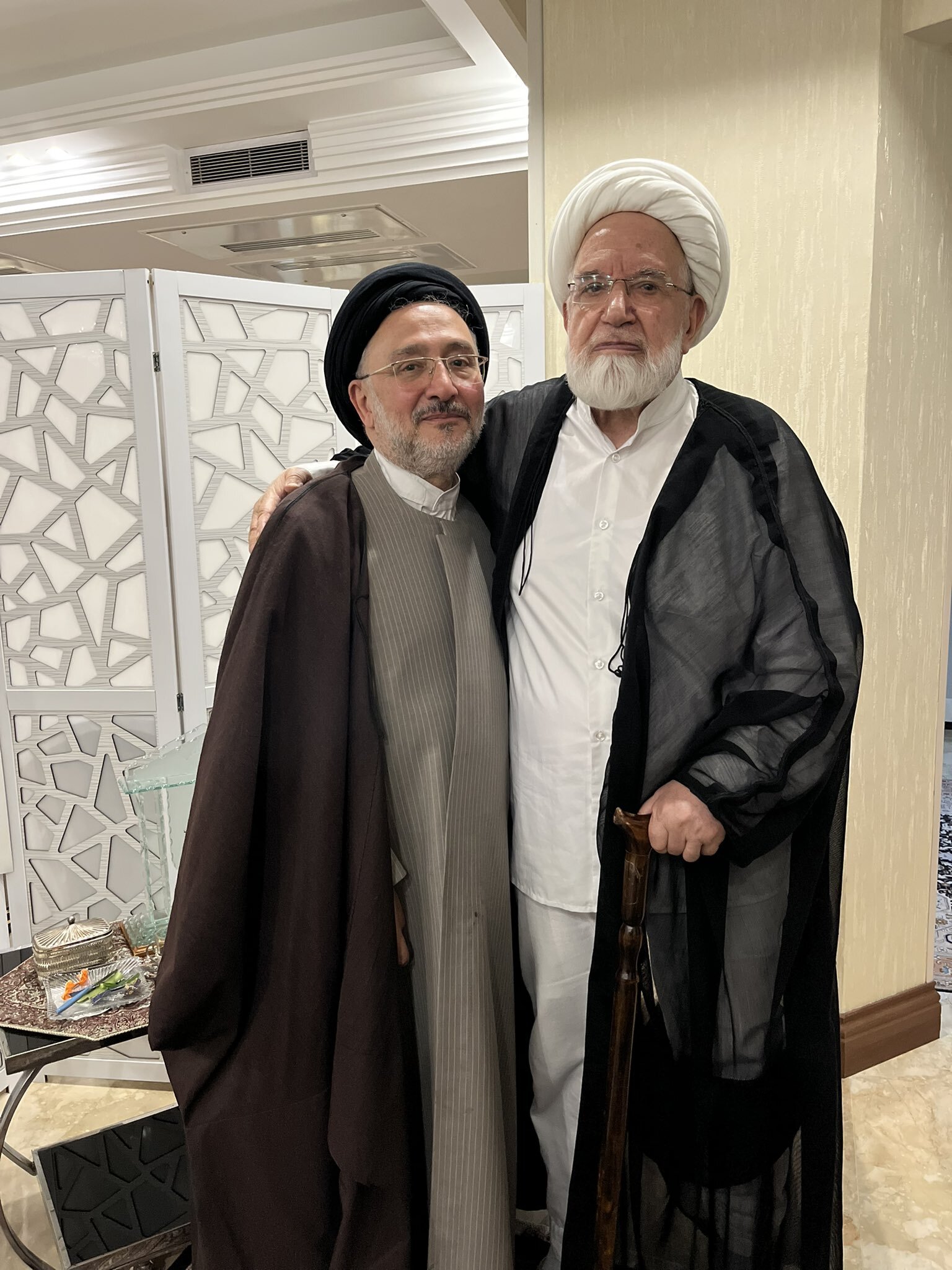 توئیت محمدعلی ابطحی از دیدار با مهدی کروبی +عکس