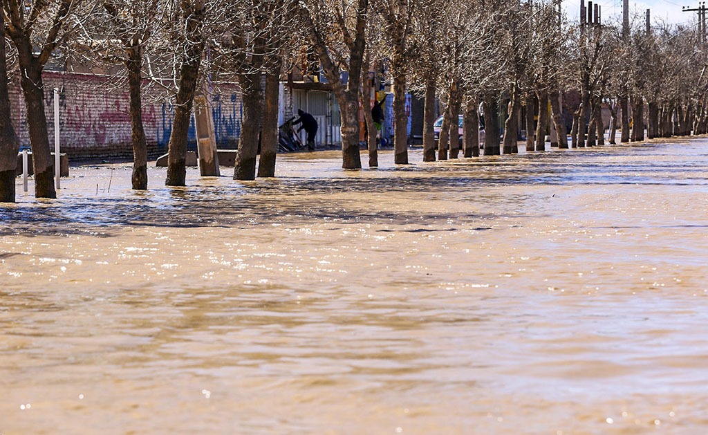 هشدار سیلاب در غرب و مرکز کشور | هلال احمر در حالت آماده‌باش کامل قرار گرفت