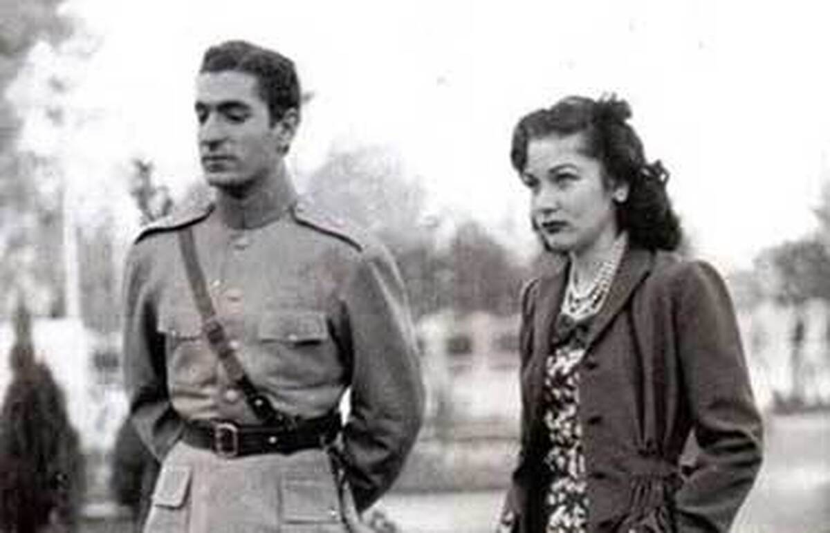 فوزیه و محمدرضا پهلوی در دوران نامزدی در مصر +عکس