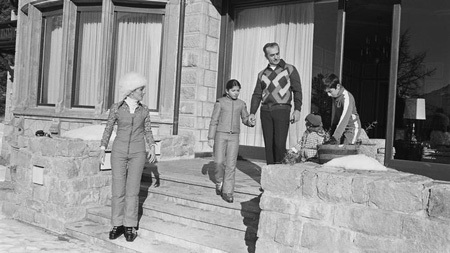 تعطیلات زمستانی خانواده پهلوی در سوئیس سال ۱۹۷۳ +عکس