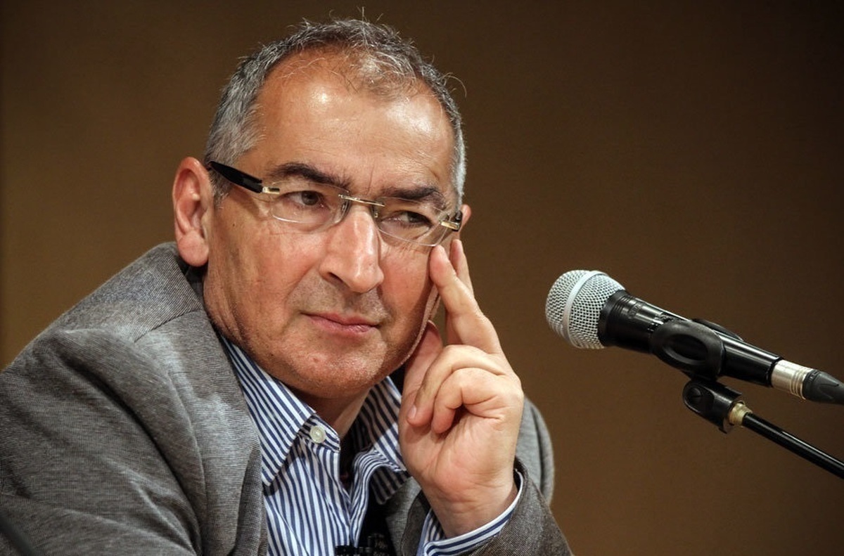 زیباکلام: نتانیاهو در خواب هم درخواست ترامپ برای مذاکره با ایران را نمی‌دید!