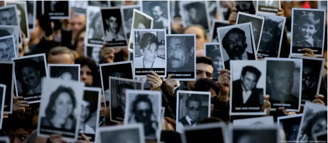 ماجرای بمب‌گذاری آمیا چیست و چرا انگشت اتهام به سمت ایران است