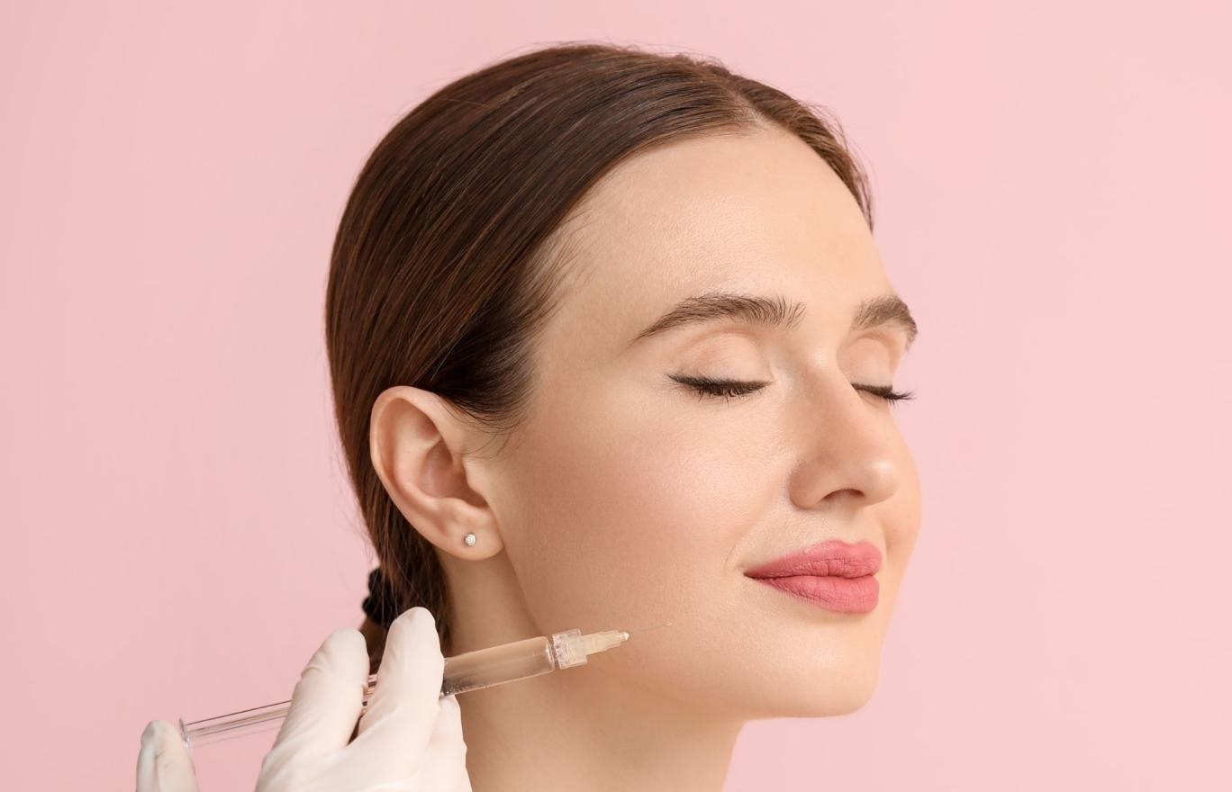 پژوهش: مردان، زنان با لب‌های طبیعی را ترجیح می‌دهند