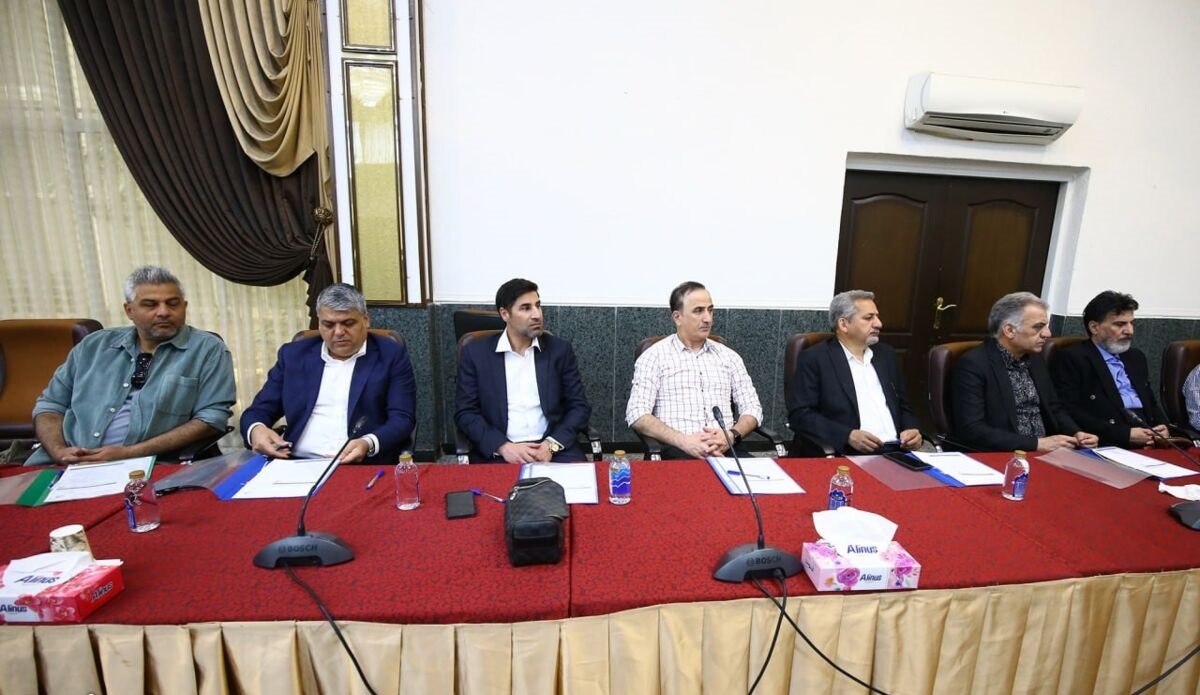 پیشکسوت استقلال در جلسه با هیات مدیره: خیلی خوشحالم به این جلسه تشریف آوردم!