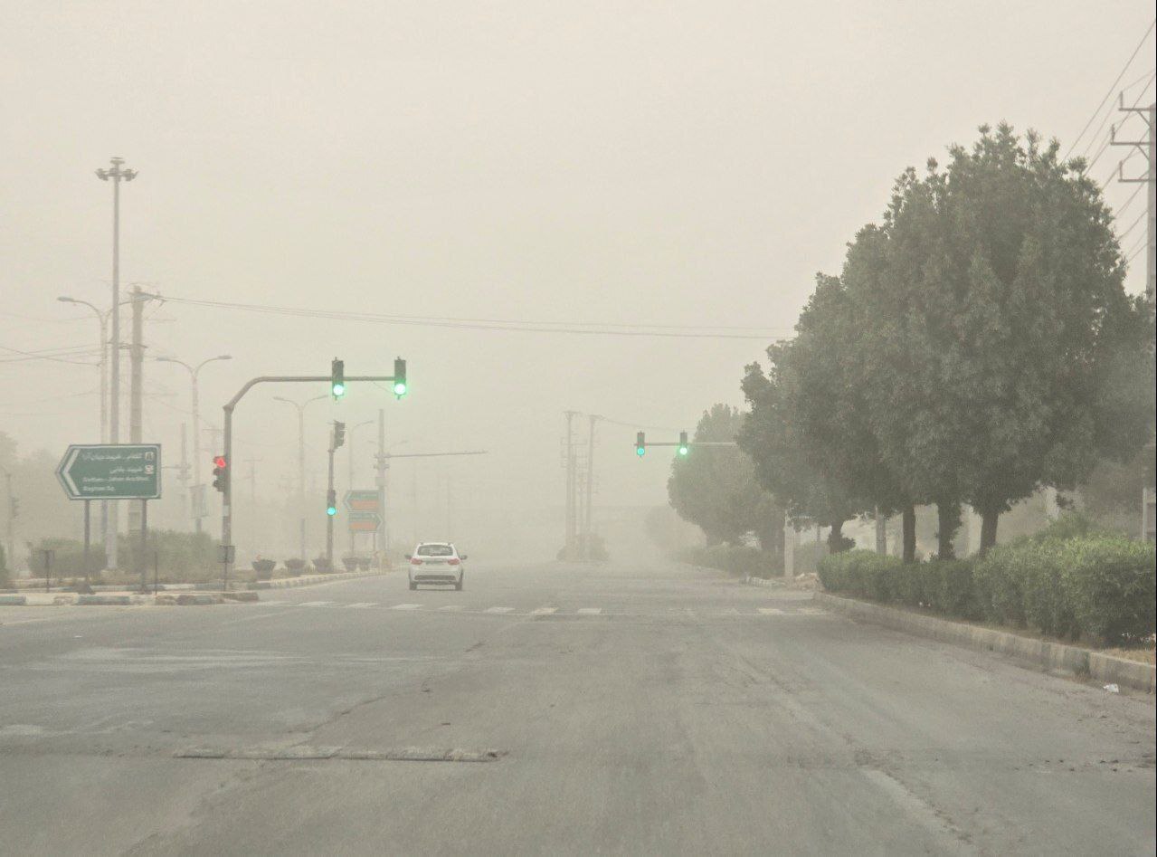 ببینید| گرد و غبار غلیظ در اهواز و بوشهر