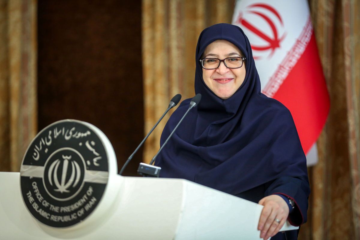 دیدار سخنگوی دولت با شفیعی کدکنی در روز عطار