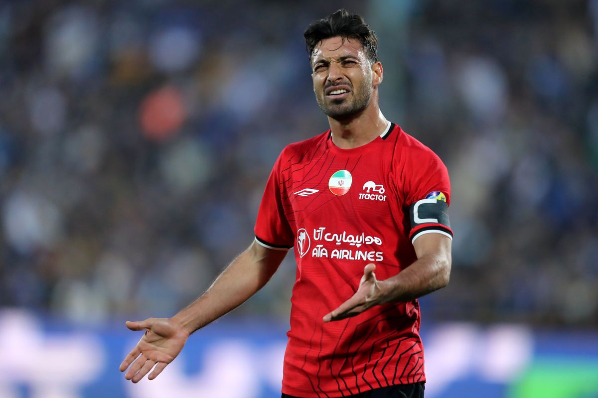 شجاع خلیل‌زاده نسبت به توهین خود علیه تماشاگران یزدی: در حال اشاره به کشاله رانم بودم!