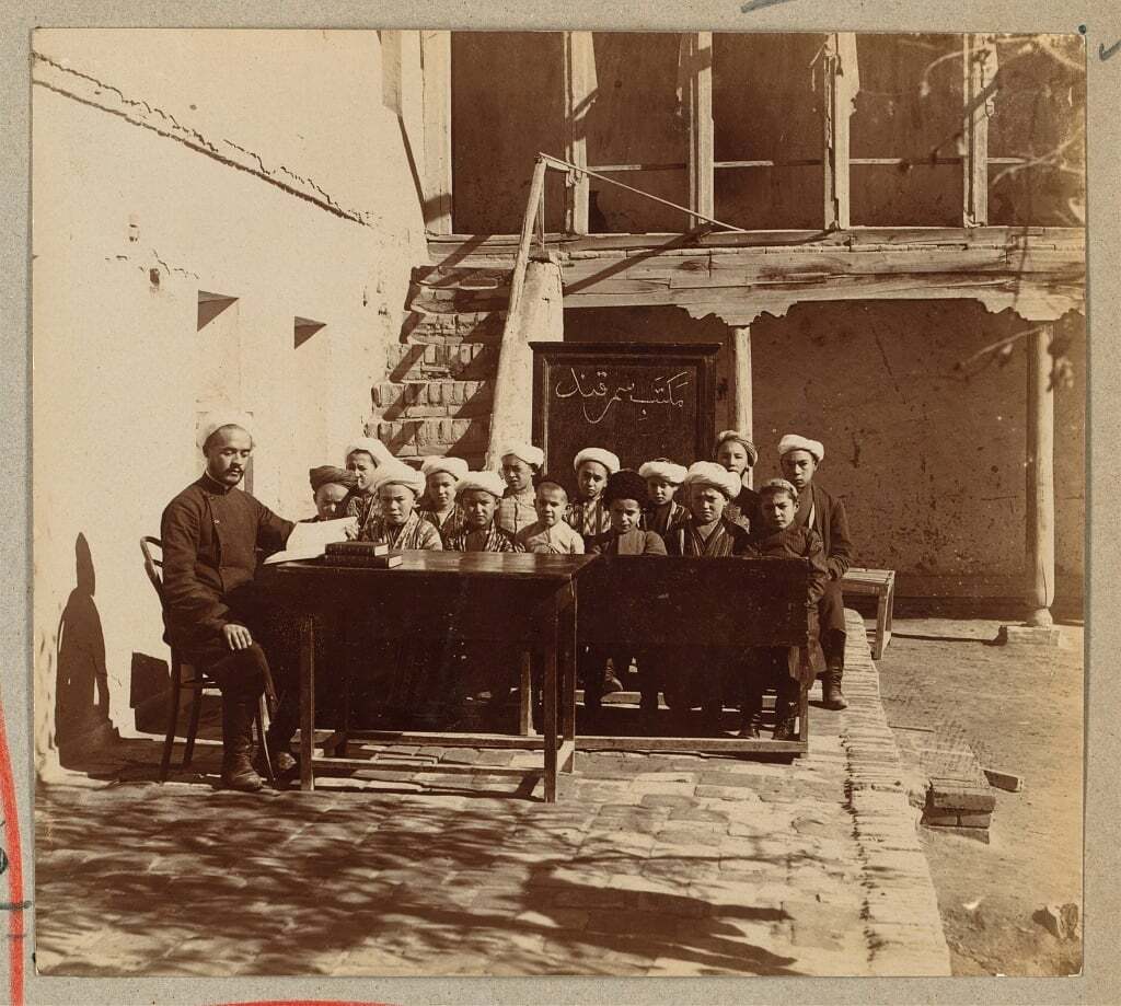 مجموعه شگفت انگیز تصاویر رنگی متعلق به ۱۰۰ سال پیش!