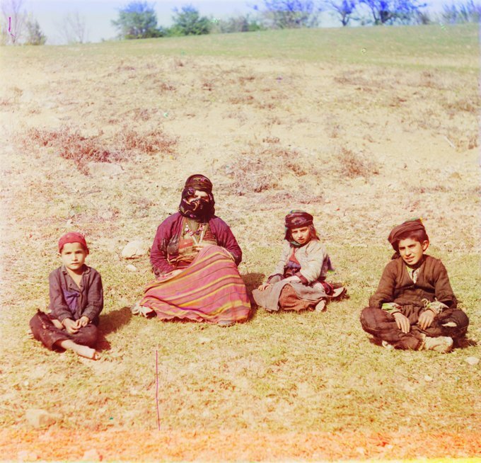 مجموعه شگفت انگیز تصاویر رنگی متعلق به ۱۰۰ سال پیش!